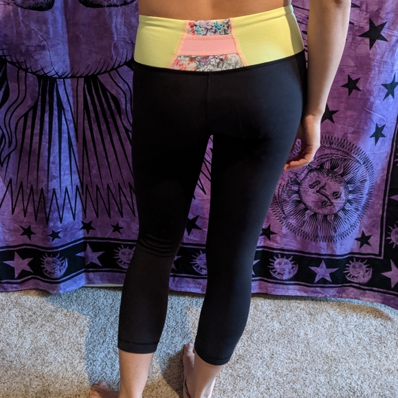 🌼 Lululemon Leggings Rare Athletic Workout Tights - Picture 7 of 7